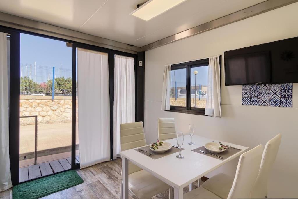 Houseboat Sardinia Suite Cagliari Exterior photo