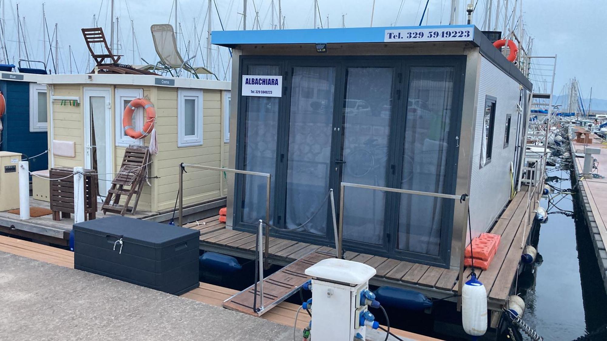 Houseboat Sardinia Suite Cagliari Exterior photo