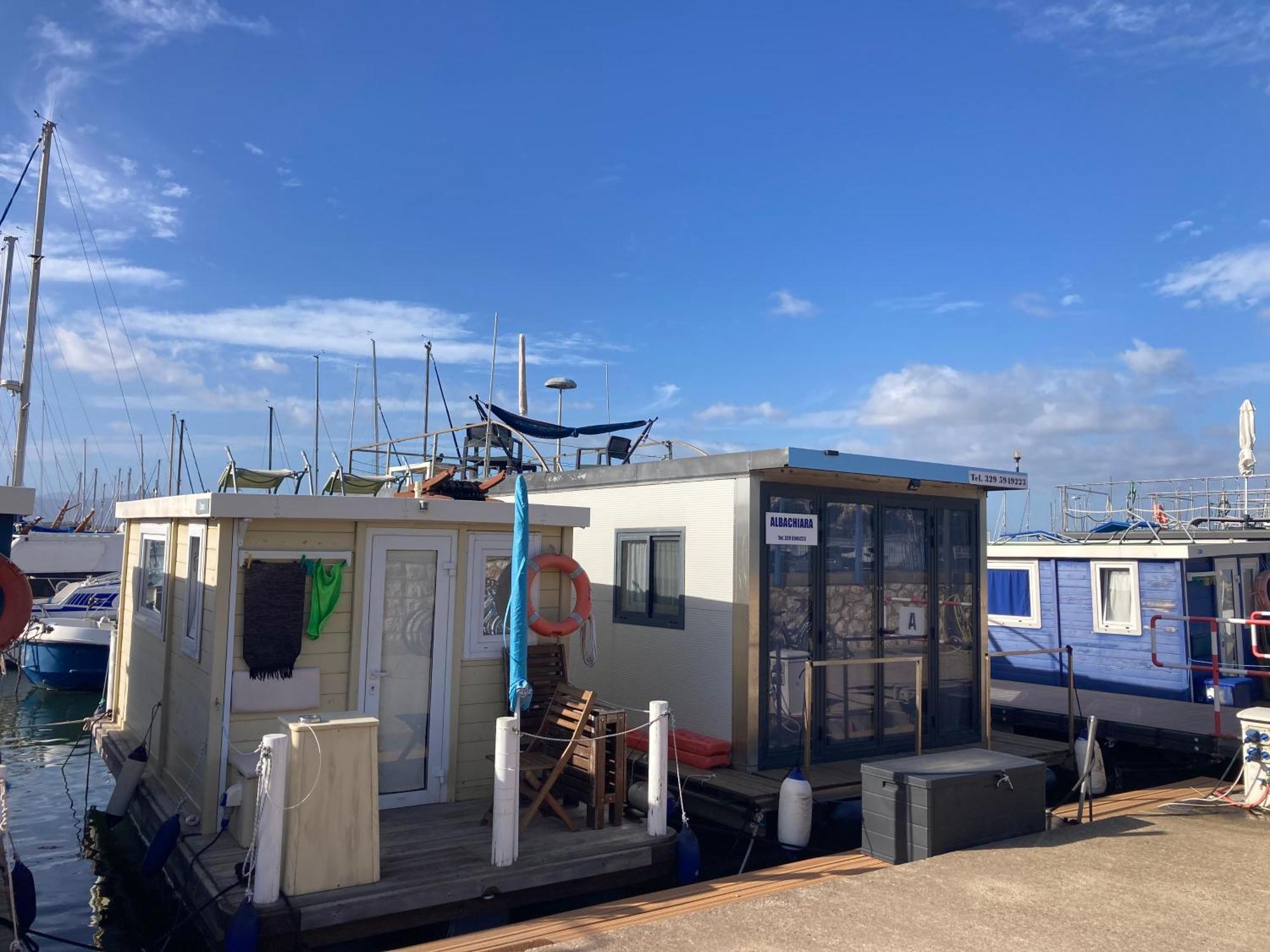 Houseboat Sardinia Suite Cagliari Exterior photo